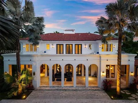 Exterior - 6201 Chapman Field Dr, Pinecrest, FL 33156 photo 1 of 14