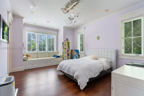 Bedroom - 6201 Chapman Field Dr, Pinecrest, FL 33156 photo 3 of 5