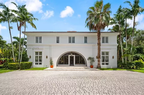 Exterior - 6201 Chapman Field Dr, Pinecrest, FL 33156 photo 3 of 14