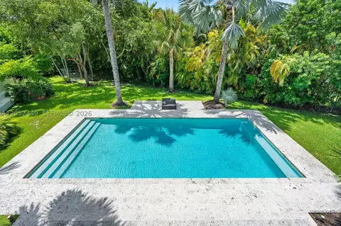 Exterior - 6201 Chapman Field Dr, Pinecrest, FL 33156 photo 4 of 14