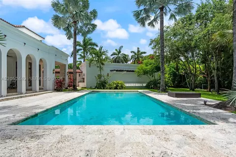 Exterior - 6201 Chapman Field Dr, Pinecrest, FL 33156 photo 10 of 14