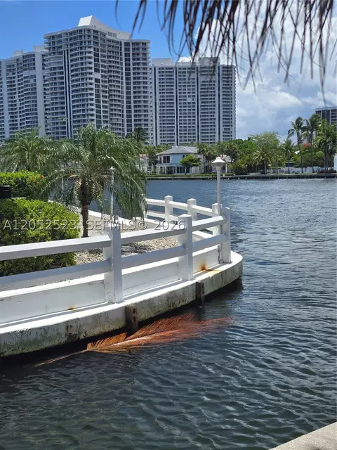 3177 S Ocean Dr #217, Hallandale Beach, FL 33009