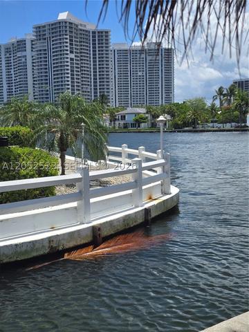 3177 S Ocean Dr #217, Hallandale Beach, FL 33009