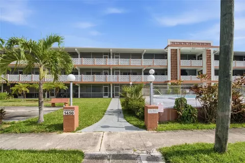 1450 NE 170th St #209, North Miami Beach, FL 33162