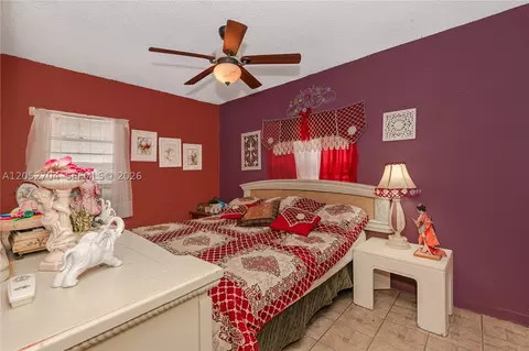 Bedroom - 225 E 43rd St, Hialeah, FL 33013 photo 1 of 5