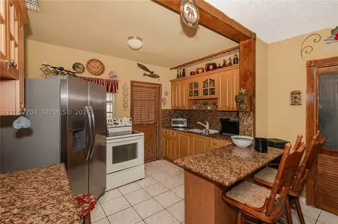Kitchen - 225 E 43rd St, Hialeah, FL 33013 photo 2 of 5