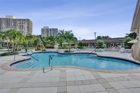 20281 E Country Club Dr #1907, Aventura, FL 33180