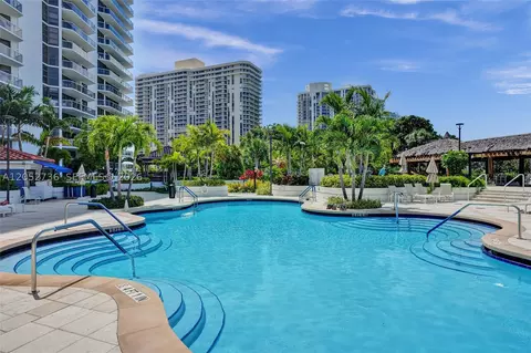 20281 E Country Club Dr #1907, Aventura, FL 33180