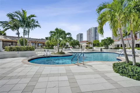 20281 E Country Club Dr #1907, Aventura, FL 33180