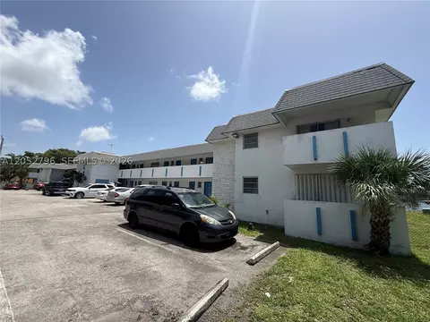 19051 NE 2nd Ave #1517, Miami, FL 33179