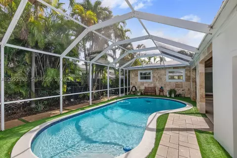 7505 Mutiny Ave, North Bay Village, FL 33141