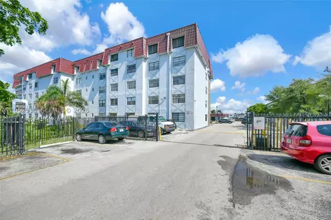 Exterior - 1335 W 68th St #204, Hialeah, FL 33014 photo 4 of 4