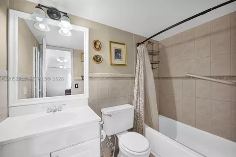 Bath - 1335 W 68th St #204, Hialeah, FL 33014 photo 1 of 2