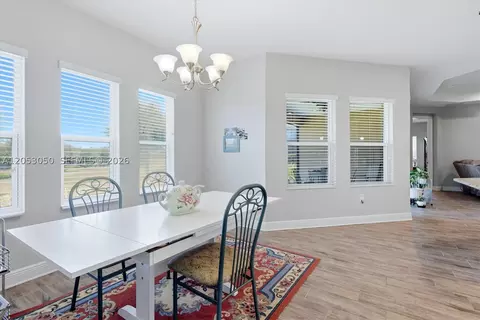 Dining - 1109 Thornbury Dr, Parrish, FL 34219 photo 1 of 3