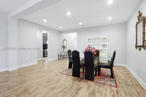Entry Way - 1109 Thornbury Dr, Parrish, FL 34219 photo 3 of 4