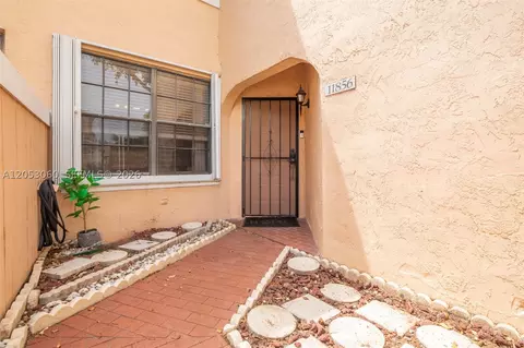 11856 NW 11th St #11856, Pembroke Pines, FL 33026