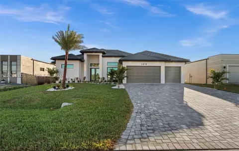 109 SW 37th Pl, Cape Coral, FL 33991