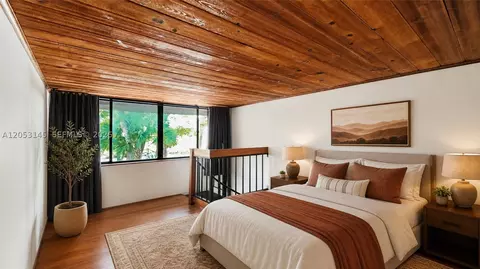 Bedroom - 6439 Lemon Tree Ln, Miami Lakes, FL 33014 photo 1 of 2
