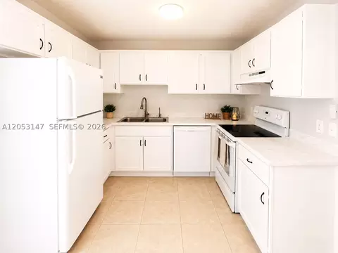 96 SE Norfolk Blvd, Stuart, FL 34997 photo 5