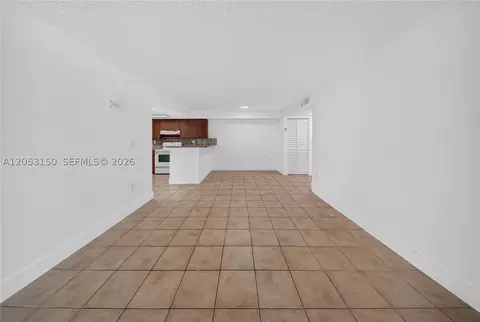Living - 7195 NW 179th St #109, Hialeah, FL 33015 photo 1 of 7