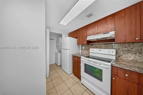 Other - 7195 NW 179th St #109, Hialeah, FL 33015 photo 3 of 10