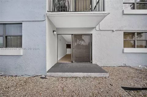 Exterior - 7195 NW 179th St #109, Hialeah, FL 33015 photo 5 of 9
