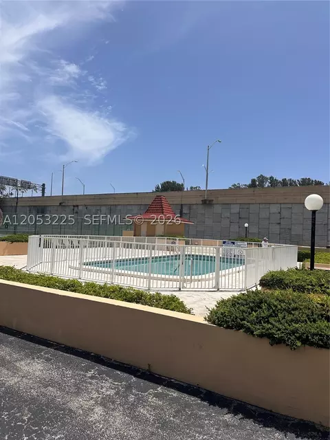 Exterior - 5325 SW 77th Ct #107F, Miami, FL 33155 photo 4 of 5