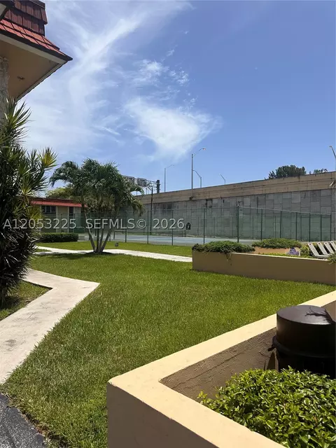 Exterior - 5325 SW 77th Ct #107F, Miami, FL 33155 photo 2 of 5