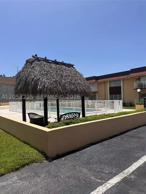 Exterior - 5325 SW 77th Ct #107F, Miami, FL 33155 photo 3 of 5