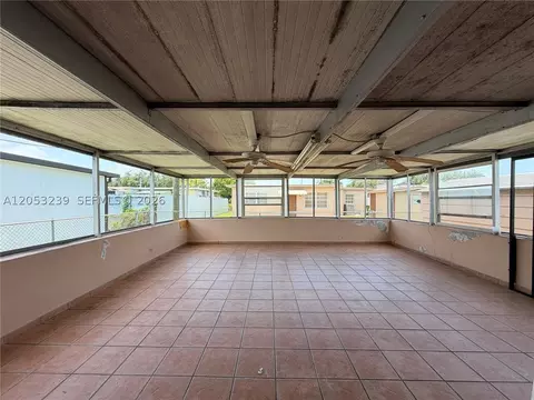 Exterior - 881 E 14th St, Hialeah, FL 33010 photo 4 of 4