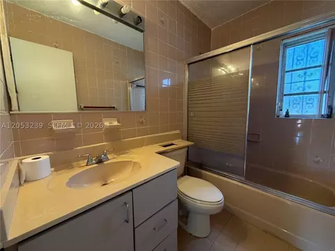 Bath - 881 E 14th St, Hialeah, FL 33010 photo 1 of 2