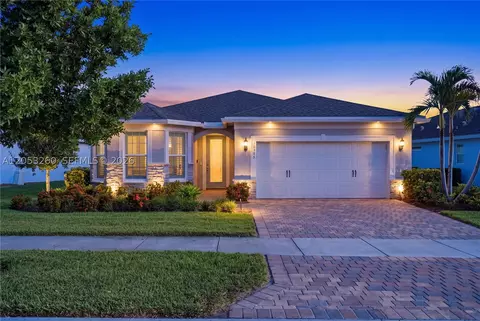 10305 SW Zaffre Ln, Port Saint Lucie, FL 34987