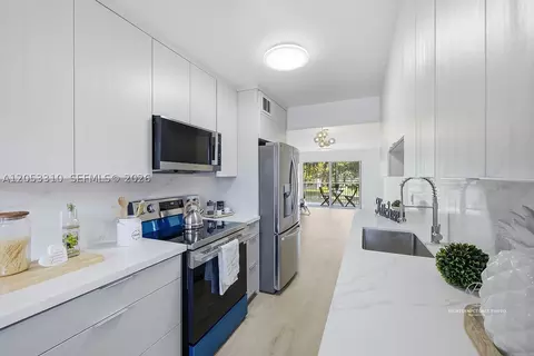 1351 SW 125th Ave #206S, Pembroke Pines, FL 33027