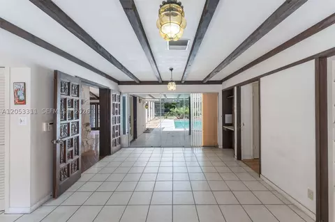 Living - 11950 SW 67 Ct, Pinecrest, FL 33156 photo 4 of 8