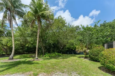 Exterior - 11950 SW 67 Ct, Pinecrest, FL 33156 photo 15 of 15