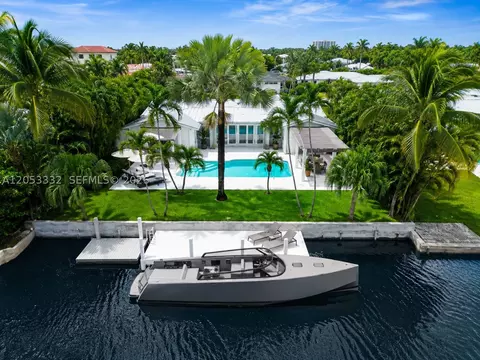 2273 Bayview Ln, North Miami, FL 33181