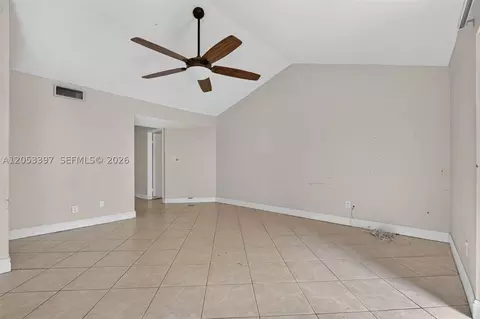 Living - 995 Riverside Dr #120, Coral Springs, FL 33071 photo 3 of 5