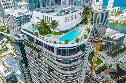 801 S Miami Ave #3006, Miami, FL 33130