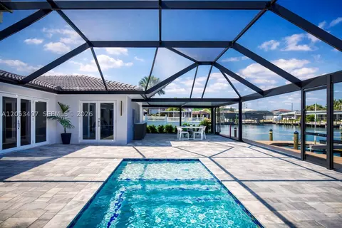 7 Fairview Blvd, Fort Myers Beach, FL 33931