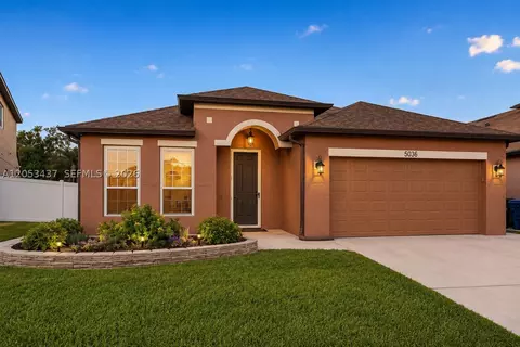 5036 Heartland St, Orlando, FL 32829