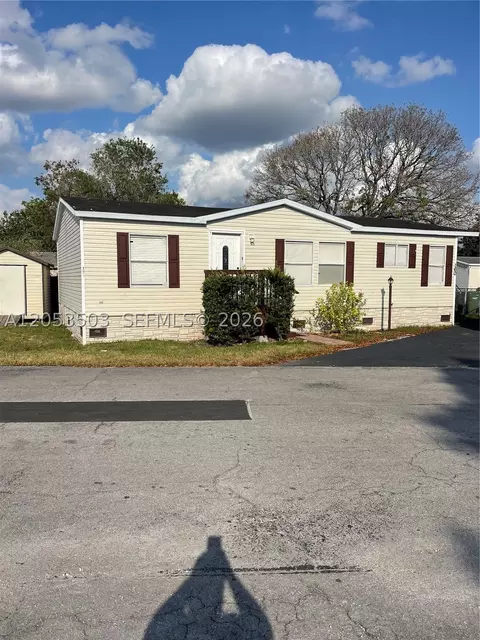 220 NE 12th Ave #LOT 160, Homestead, FL 33030