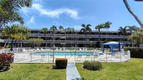 201 NE 14th Ave #5C, Hallandale Beach, FL 33009
