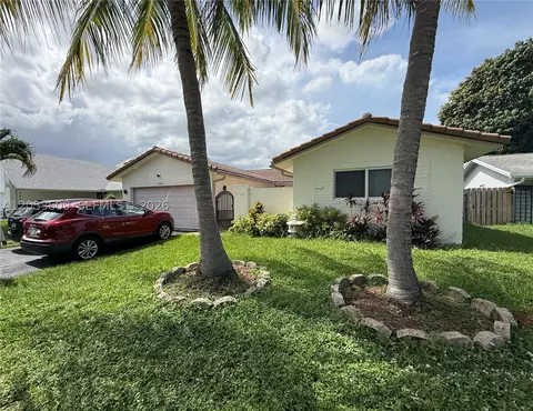 9341 NW 39th St, Sunrise, FL 33351