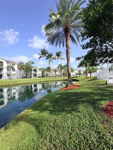 2640 S University Dr #101, Davie, FL 33328