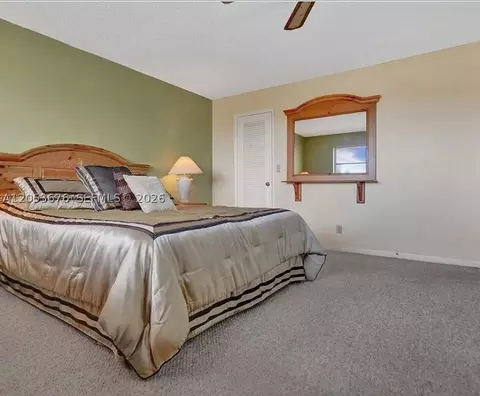 4047 NW 16 #403, Lauderhill, FL 33313