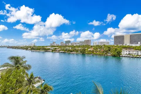 9721 E Bay Harbor Dr #6D, Bay Harbor Islands, FL 33154