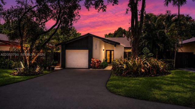 10932 SW 135th Ct Cir, Miami, FL 33186
