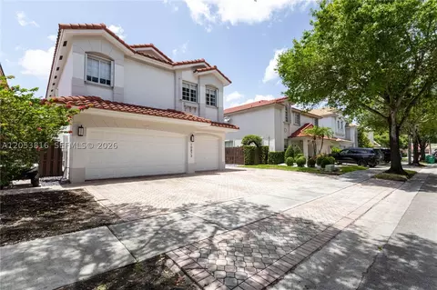 10873 NW 71st St, Doral, FL 33178