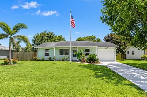 618 SW Ray Ave, Port Saint Lucie, FL 34983