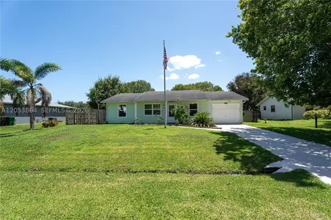 618 SW Ray Ave, Port Saint Lucie, FL 34983